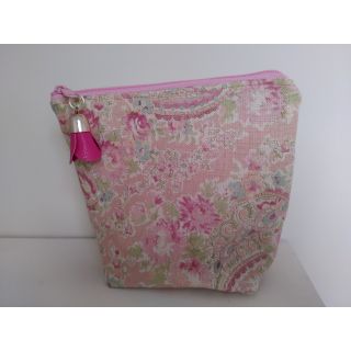 Beautiful floral zipped pouch
