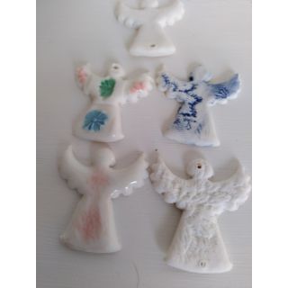 Five small Angels